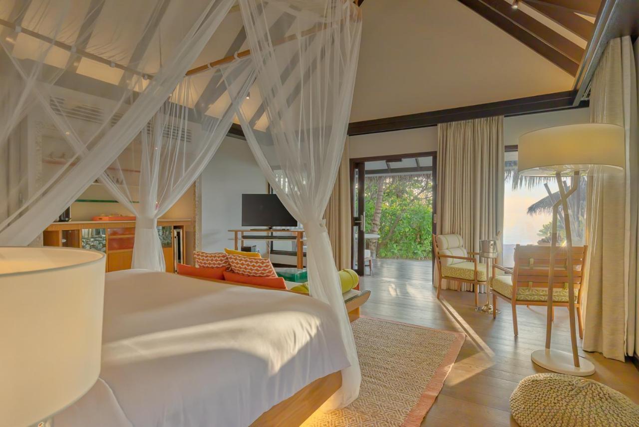 Ozen Life Maadhoo Hotel Maadhoo  Exterior photo