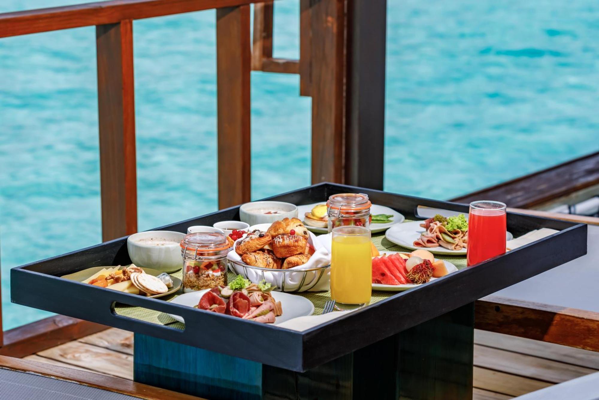 Ozen Life Maadhoo Hotel Maadhoo  Exterior photo