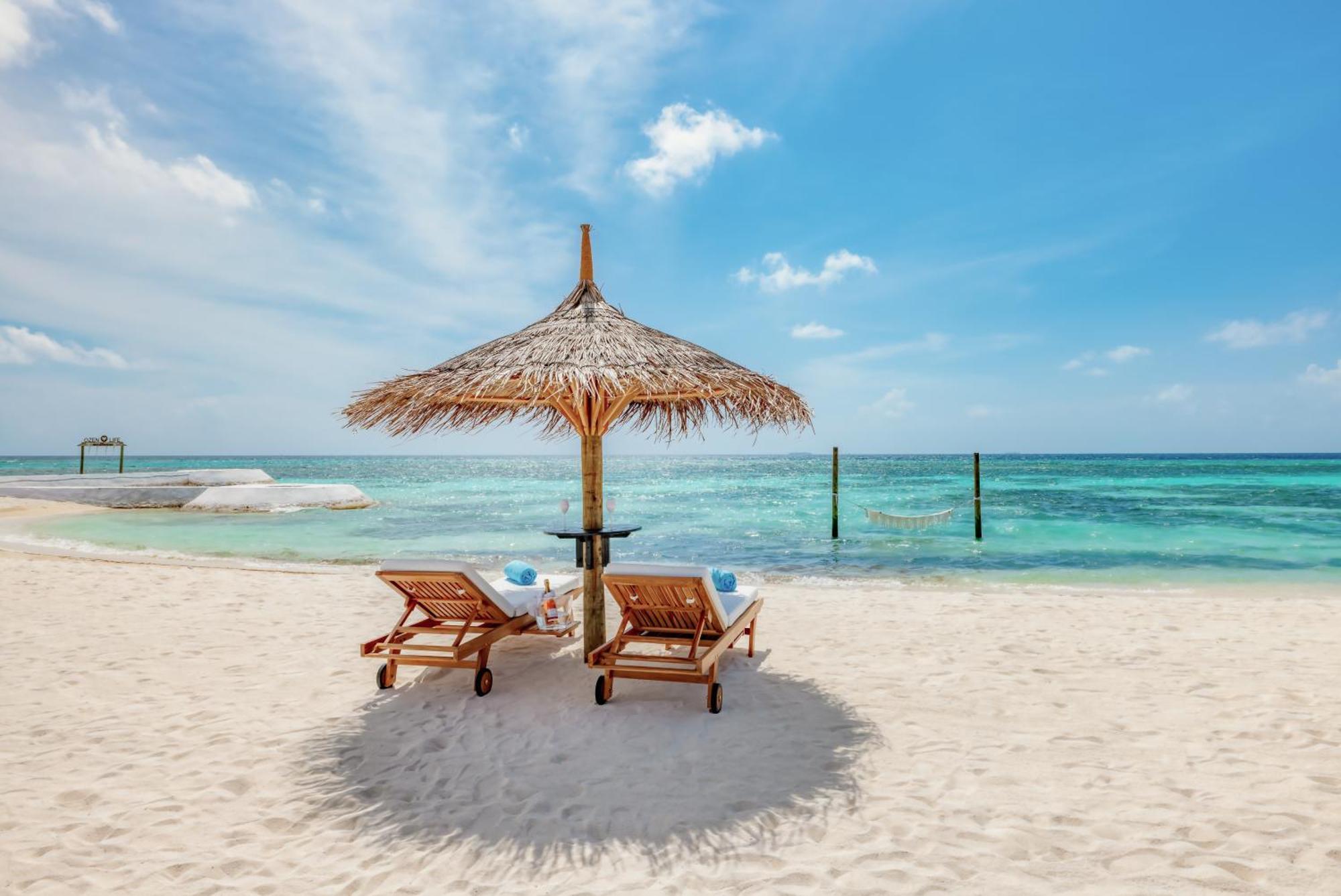 Ozen Life Maadhoo Hotel Maadhoo  Exterior photo
