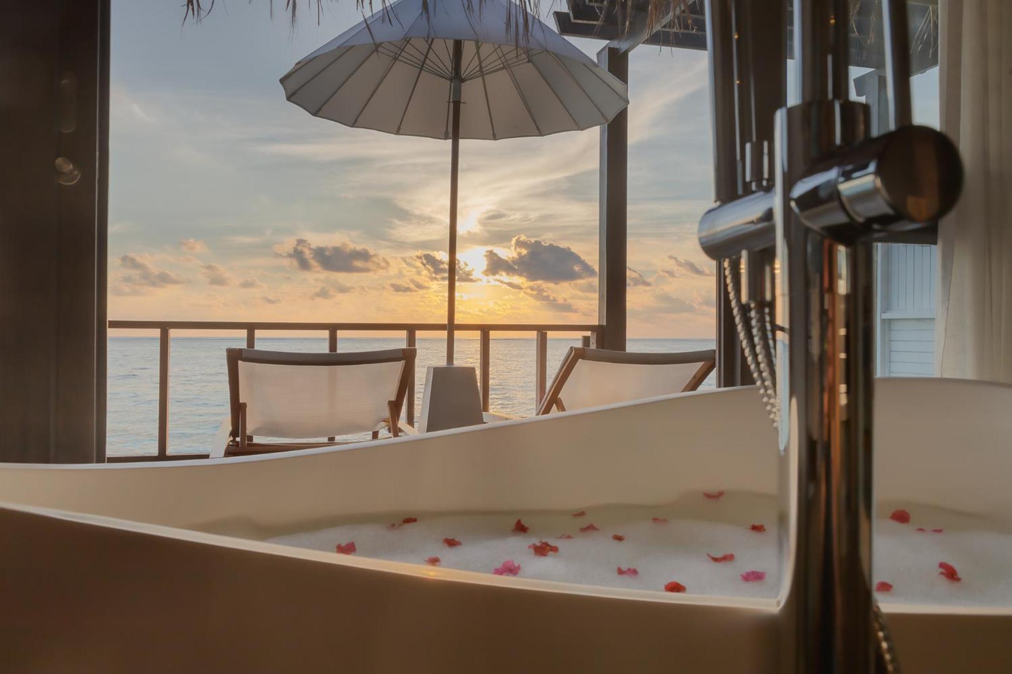 Ozen Life Maadhoo Hotel Maadhoo  Room photo